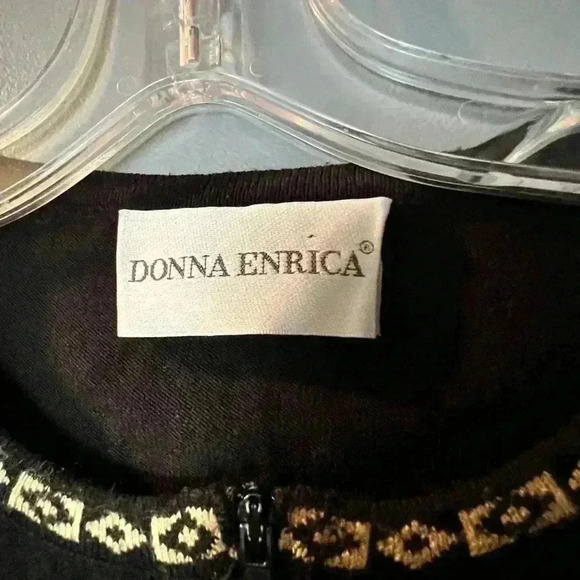 Donna Erica Italian Zip Up Cardigan. Size L Black with Gold Trim - Picture 5 of 6